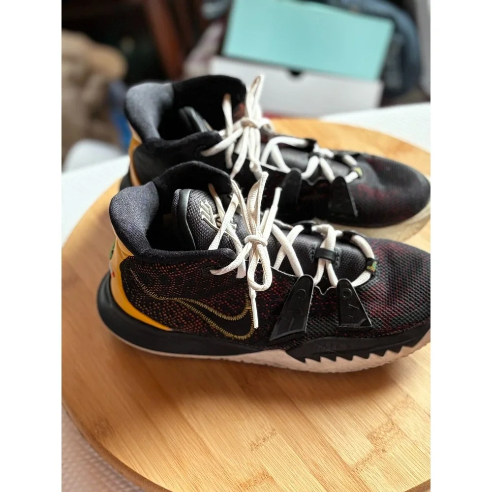 Nike Kyrie 7 Little Kids Basketball Shoes Black‎ Yellow Sneakers